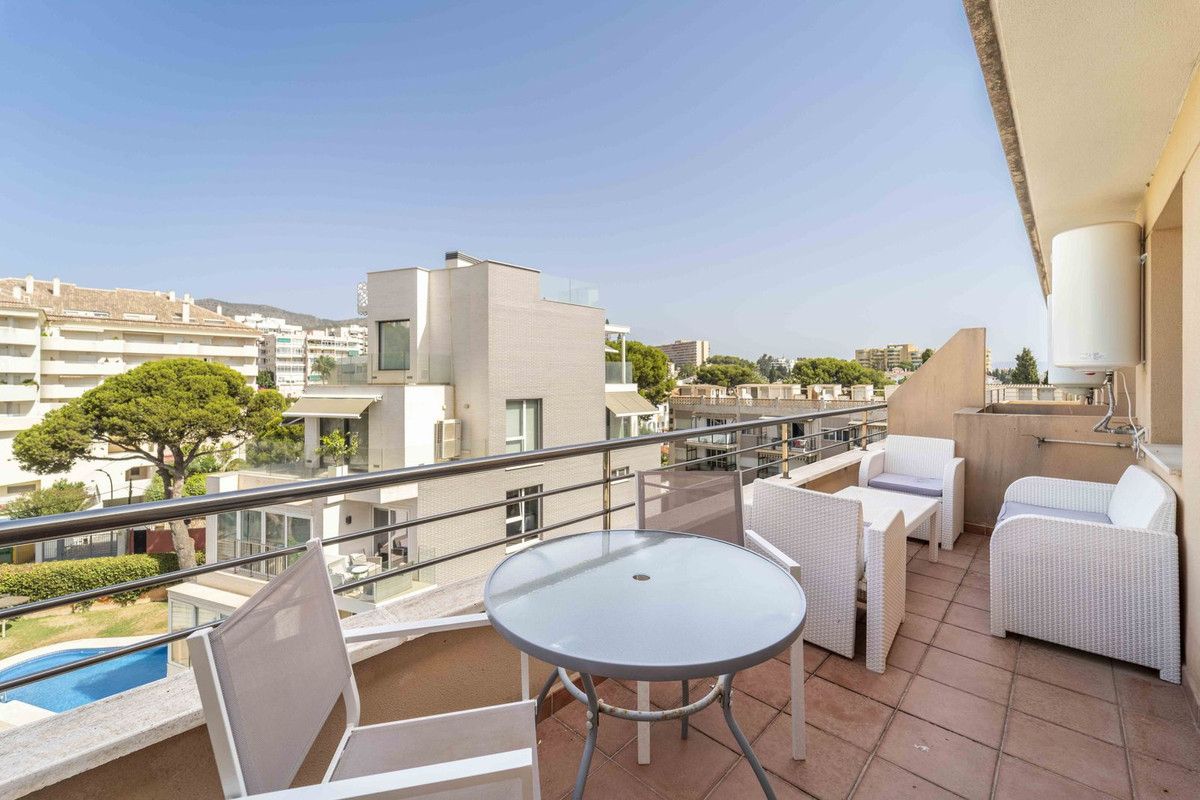 Terrace of Attic for sale in Benalmádena  with Air Conditioner, Furnished and Community pool