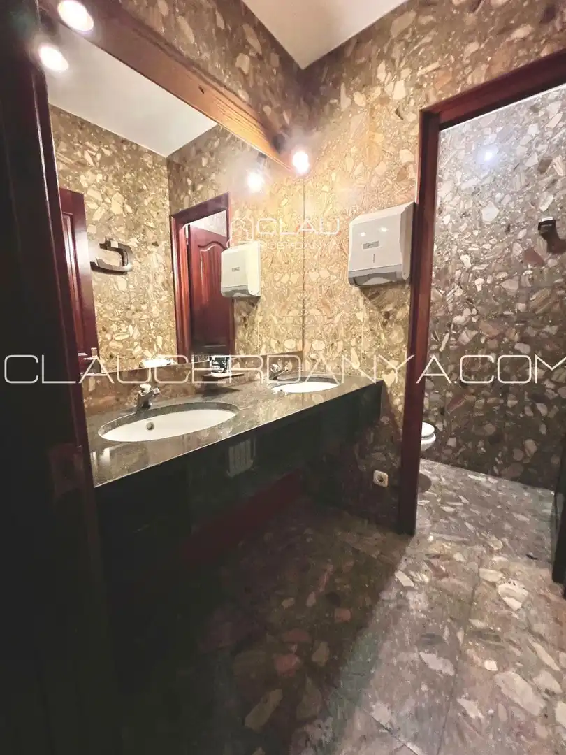 Commercial properties for rent in DOCTOR PIGUILLEM, 6, Puigcerdà