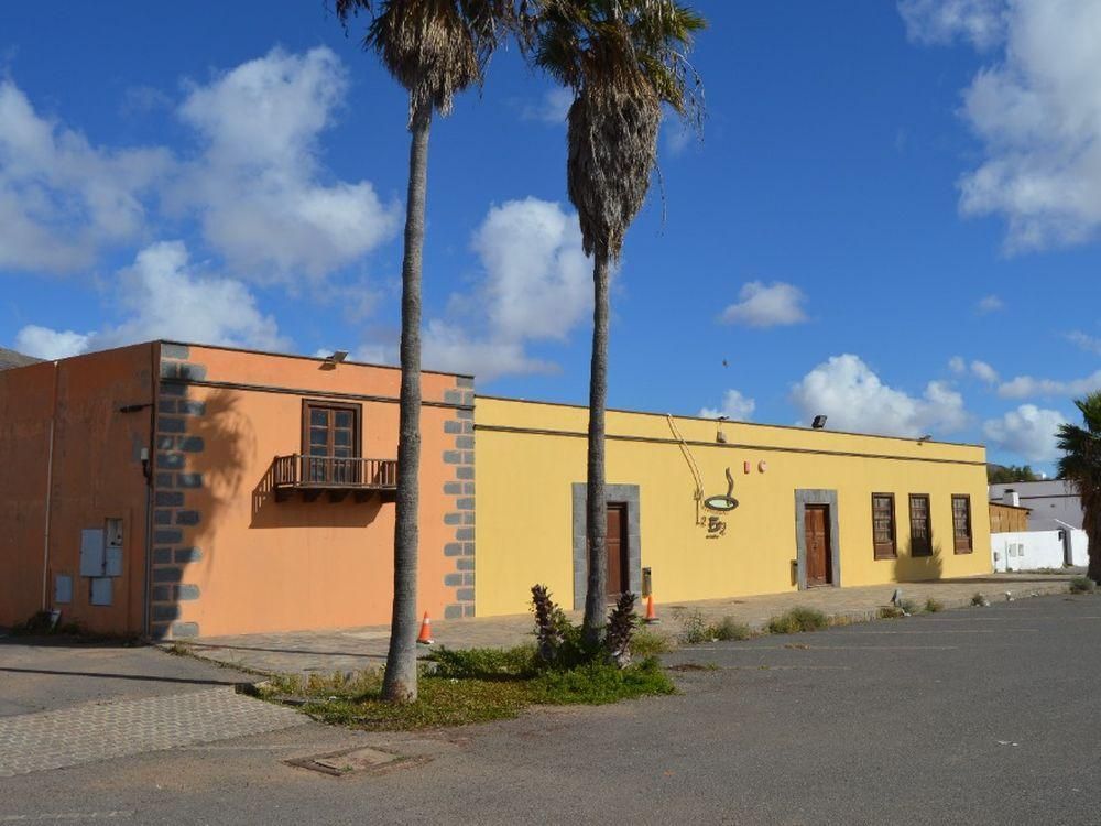 Vista exterior de Local en venda en Puerto del Rosario