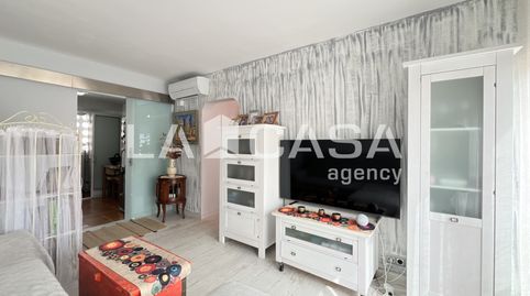 Foto 5 de Piso en venta en Carrer de Sant Mateu, Congrés, Badalona