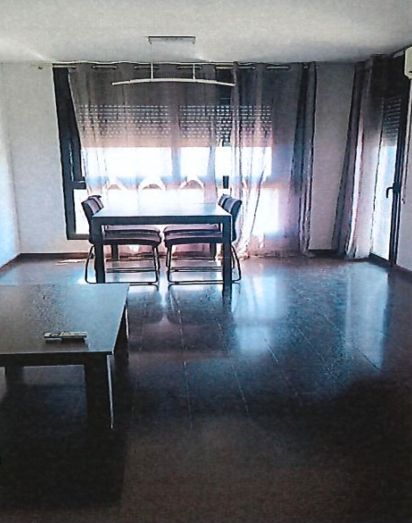 Menjador de Pis de lloguer en Manresa amb Aire condicionat, Calefacció i Traster