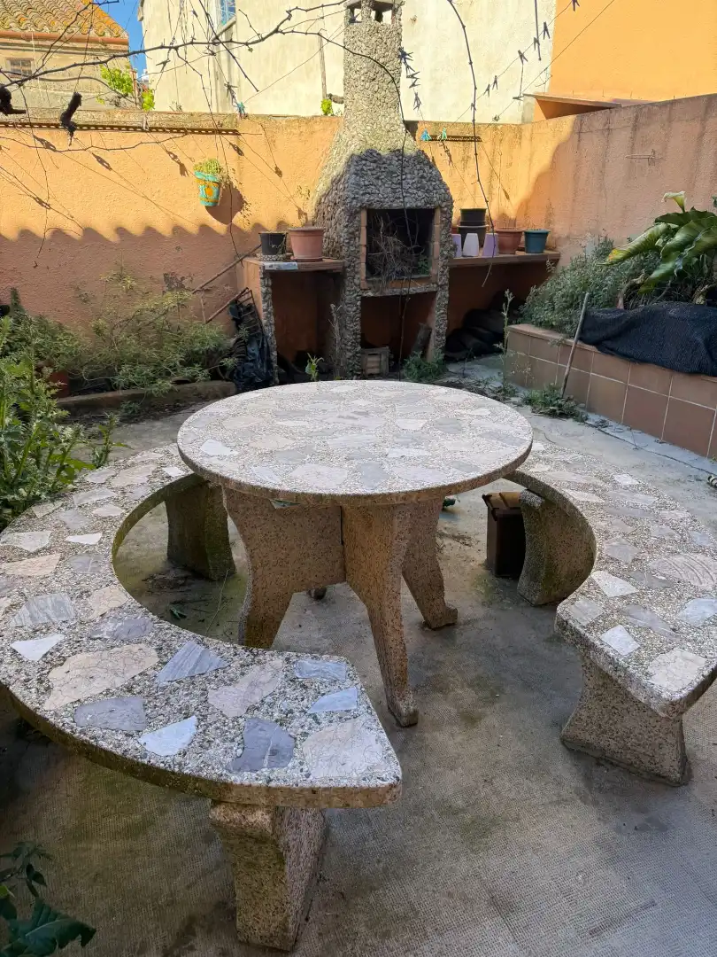Terrasse von Einfamilien-Reihenhaus zum Verkauf in Sant Celoni mit Klimaanlage, Heizung und Balkon