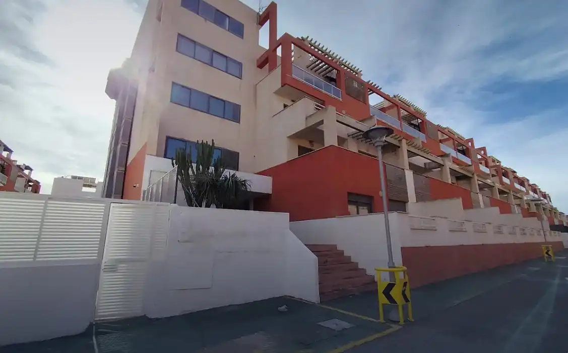Vista exterior de Apartamento en venta en Vera con Aire acondicionado, Jardín privado y Terraza