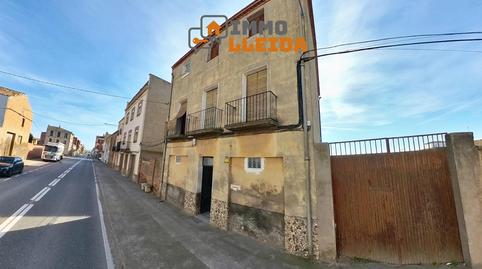 Foto 5 de Casa adosada en venda a 11 de Setembre, 100, Bellcaire d'Urgell, Lleida
