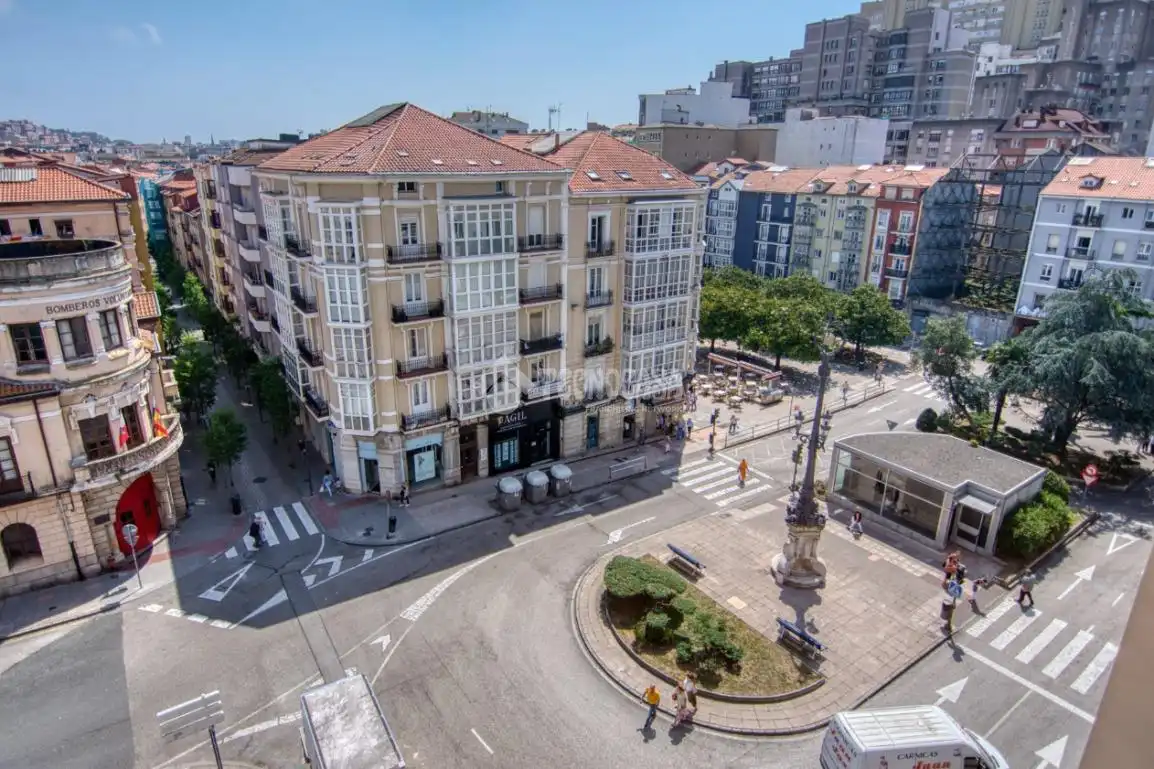 Vista exterior de Piso en venta en Santander con Calefacción