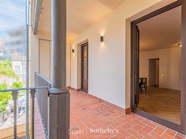 Apartament amb ascensor en venda a Carrer de la Canuda