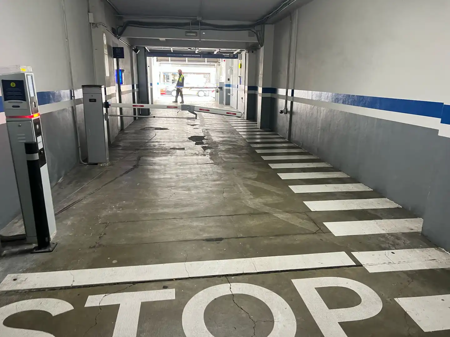 Parking de Garaje de alquiler en Barcelona con Alarma