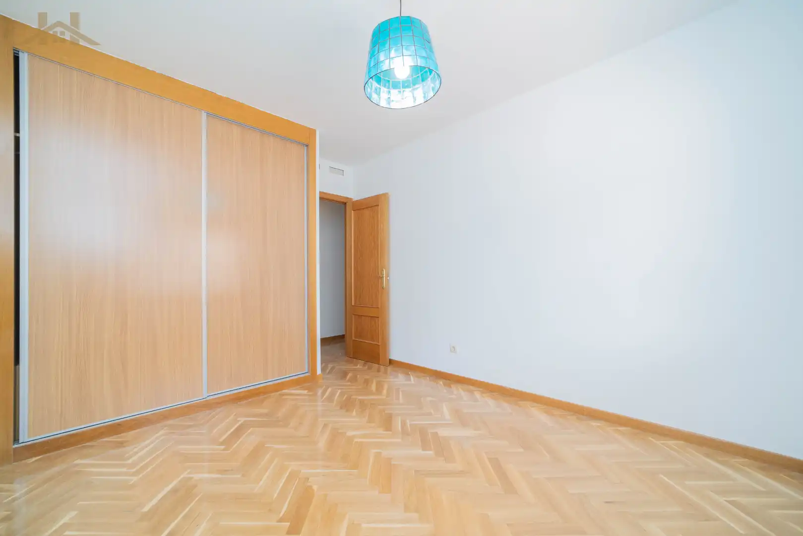 Habitación de Piso en venta en Boadilla del Monte con Aire acondicionado, Calefacción y Parquet