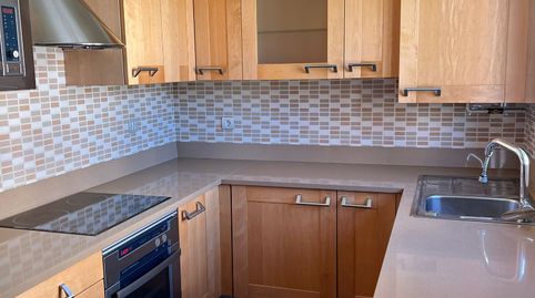 Foto 4 de Pis en venda a Calle Ernest Lluch, Valdenoja, Santander