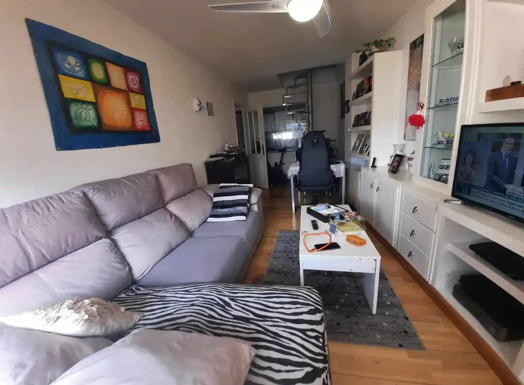 Sala d'estar de Dúplex en venda en Ponferrada amb Calefacció, Moblat i Forn