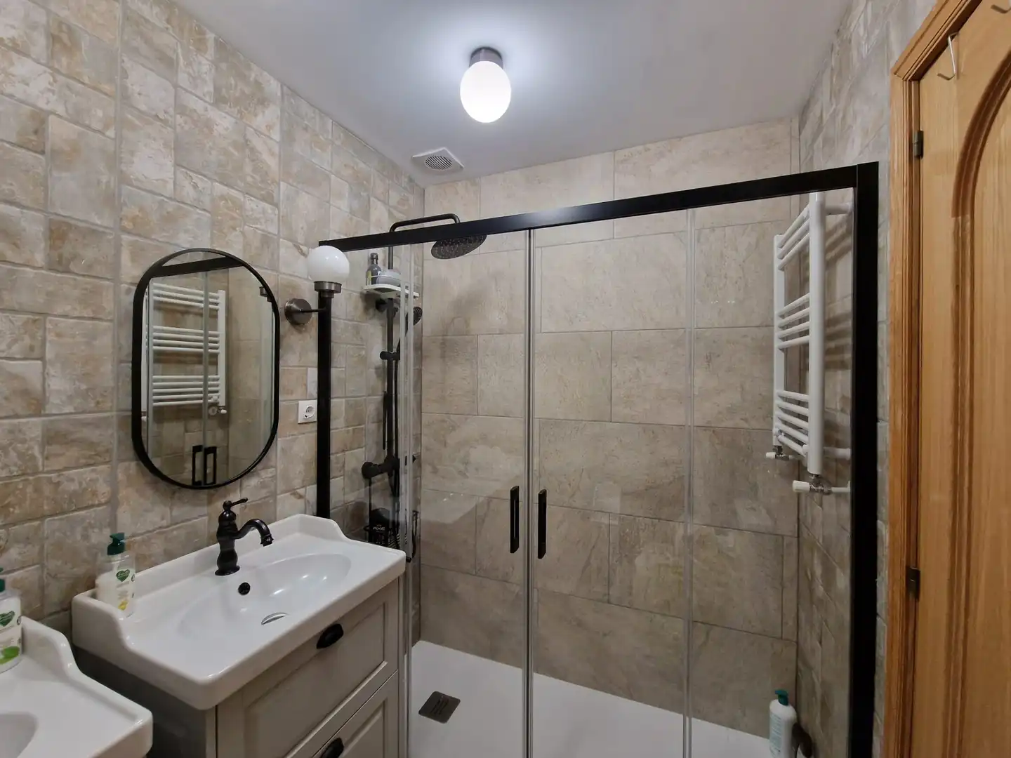 Bathroom of Detached homes for sale in Colmenar Viejo  with Air Conditioner, Heating and Private garden