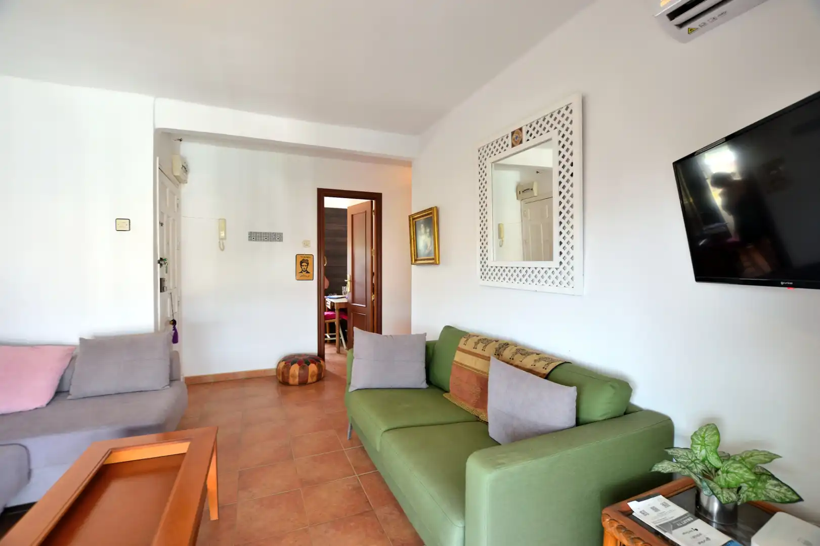 Sala d'estar de Pis en venda en Ronda amb Moblat, Forn i Rentadora