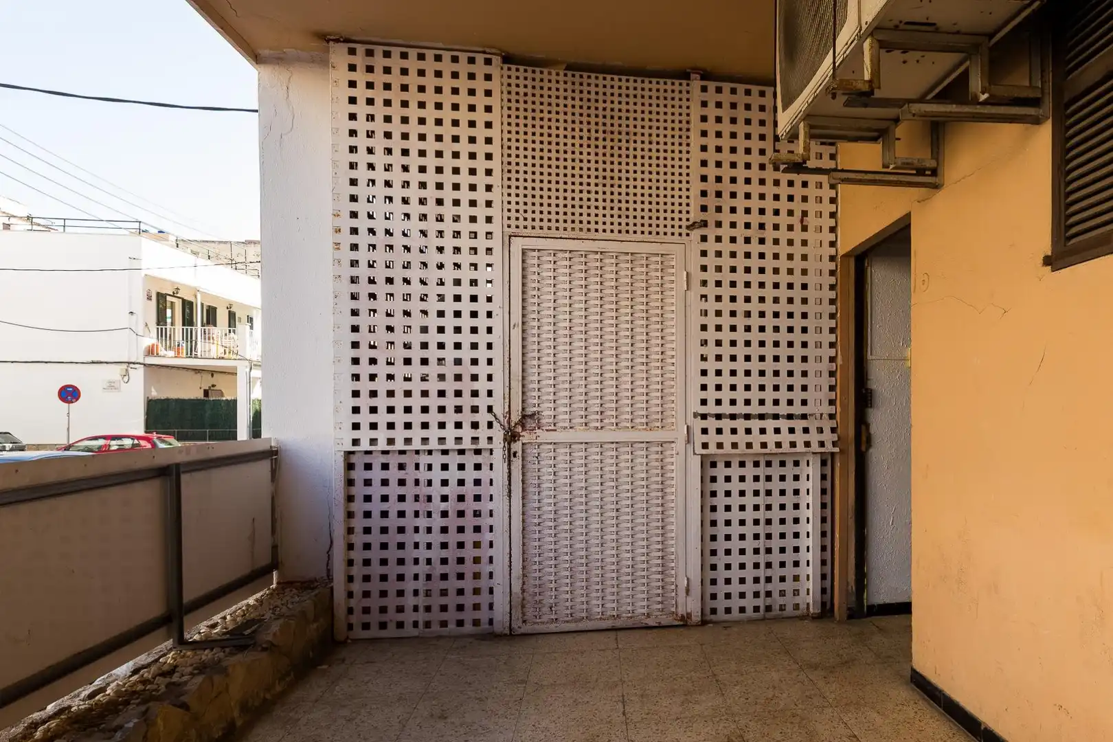 Vista exterior de Local de alquiler en  Palma de Mallorca con Terraza y Amueblado