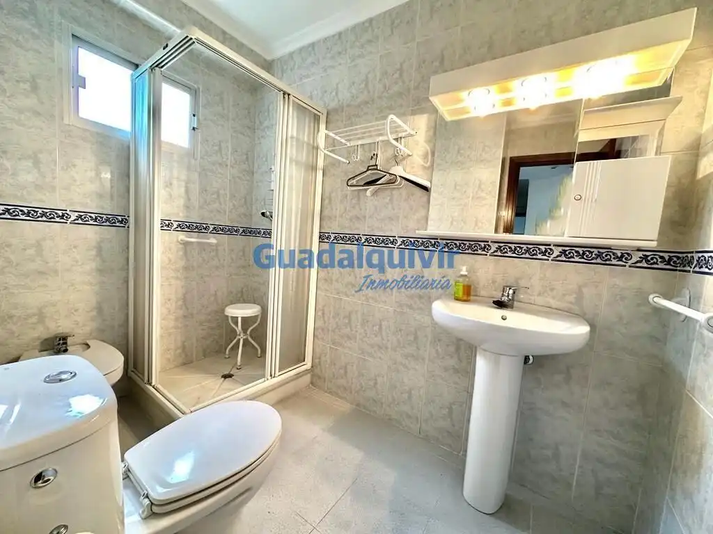 Baño de Piso en venta en Sevilla con Aire acondicionado, Calefacción y Terraza