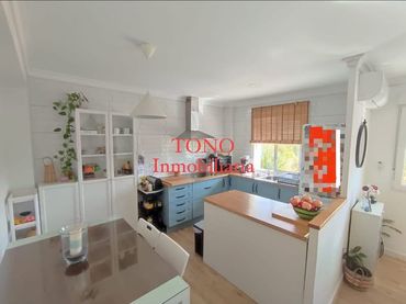 Piso con balcón en venta en Écija