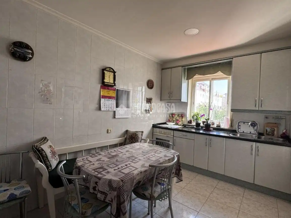 Kitchen of Detached homes for sale in León Capital   with Heating and Parquet flooring