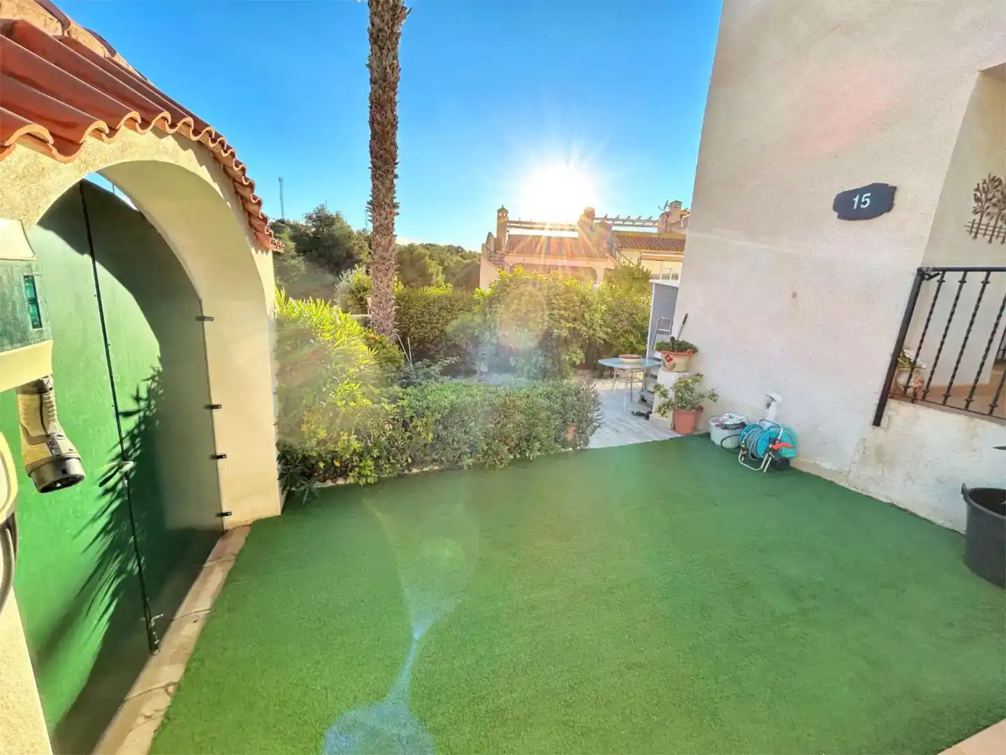 Terrassa de Casa adosada en venda en Orihuela amb Aire condicionat, Jardí privat i Piscina