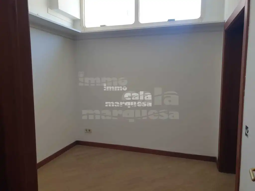 Business premises for sale in Calle Bailen, imagen 13