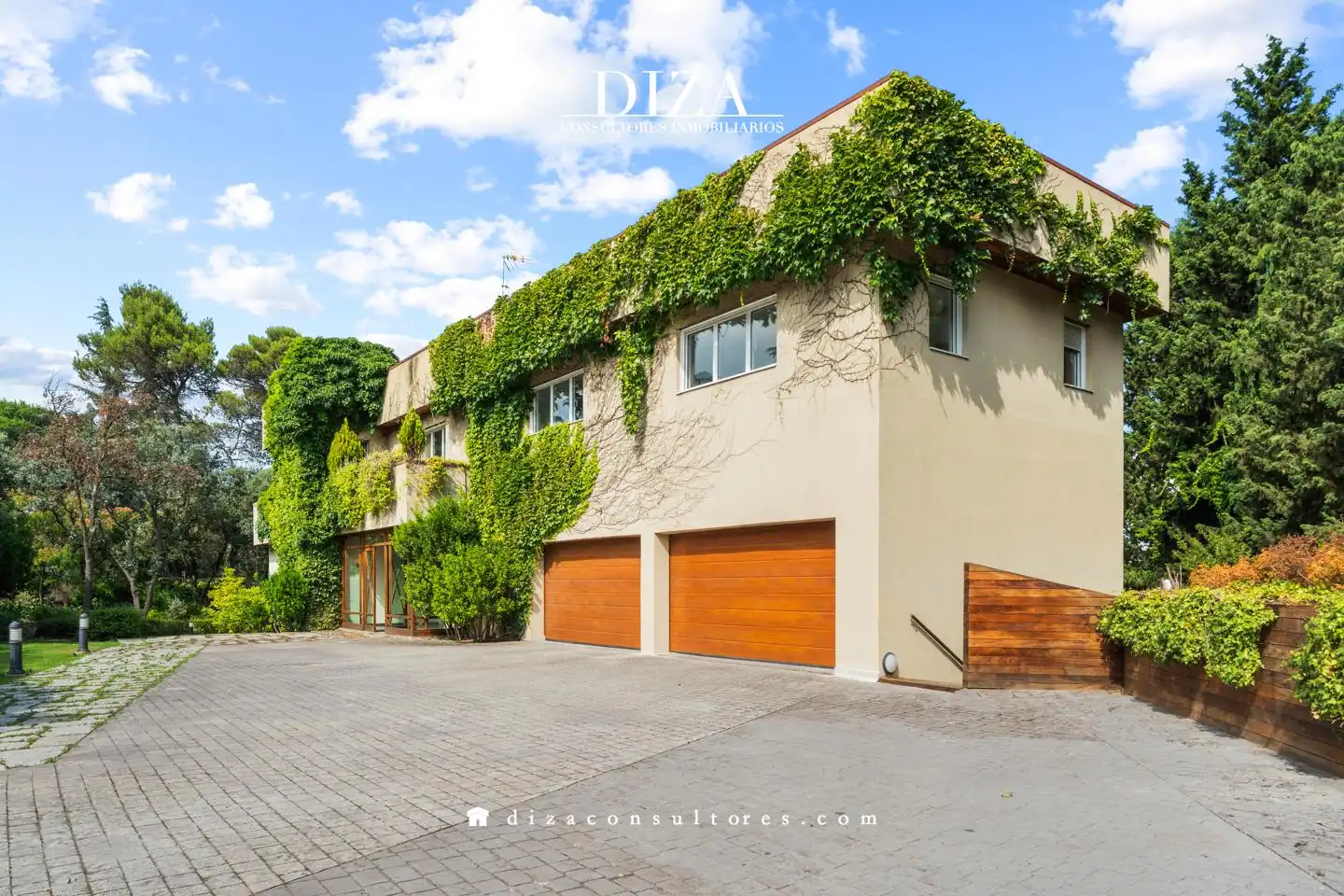 Exterior view of Houses for rent in Madrid  with Air Conditioner, Heating and Private garden