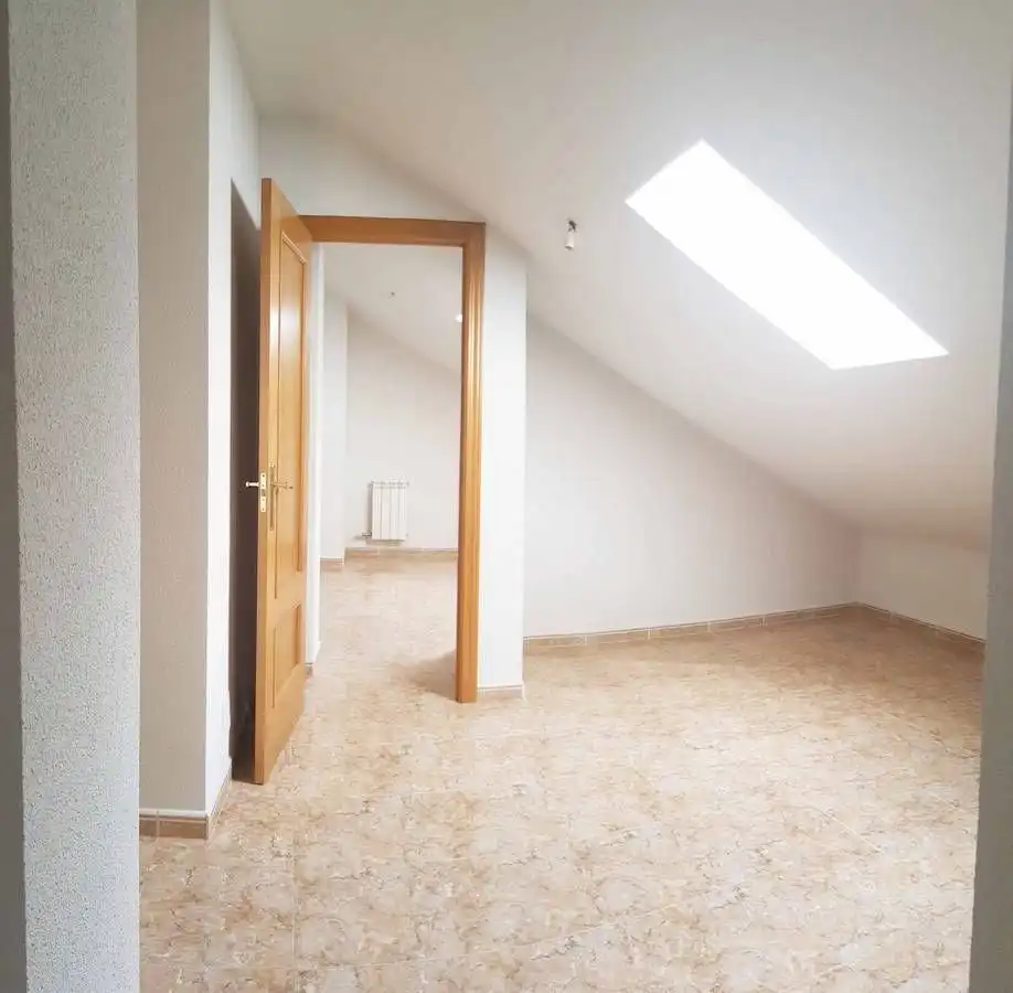 Schlafzimmer von Maisonette zur Miete in Medina de Rioseco mit Heizung, Balkon und Haustiere erlaubt