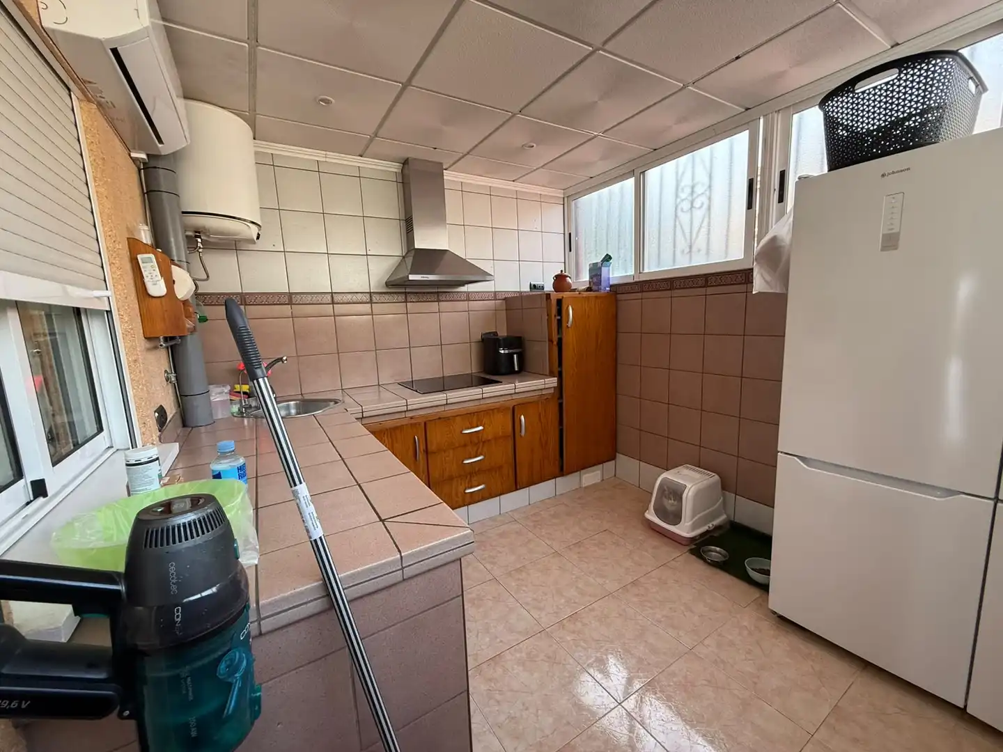 Cuina de Casa o xalet en venda en Santa Pola amb Aire condicionat, Calefacció i Jardí privat
