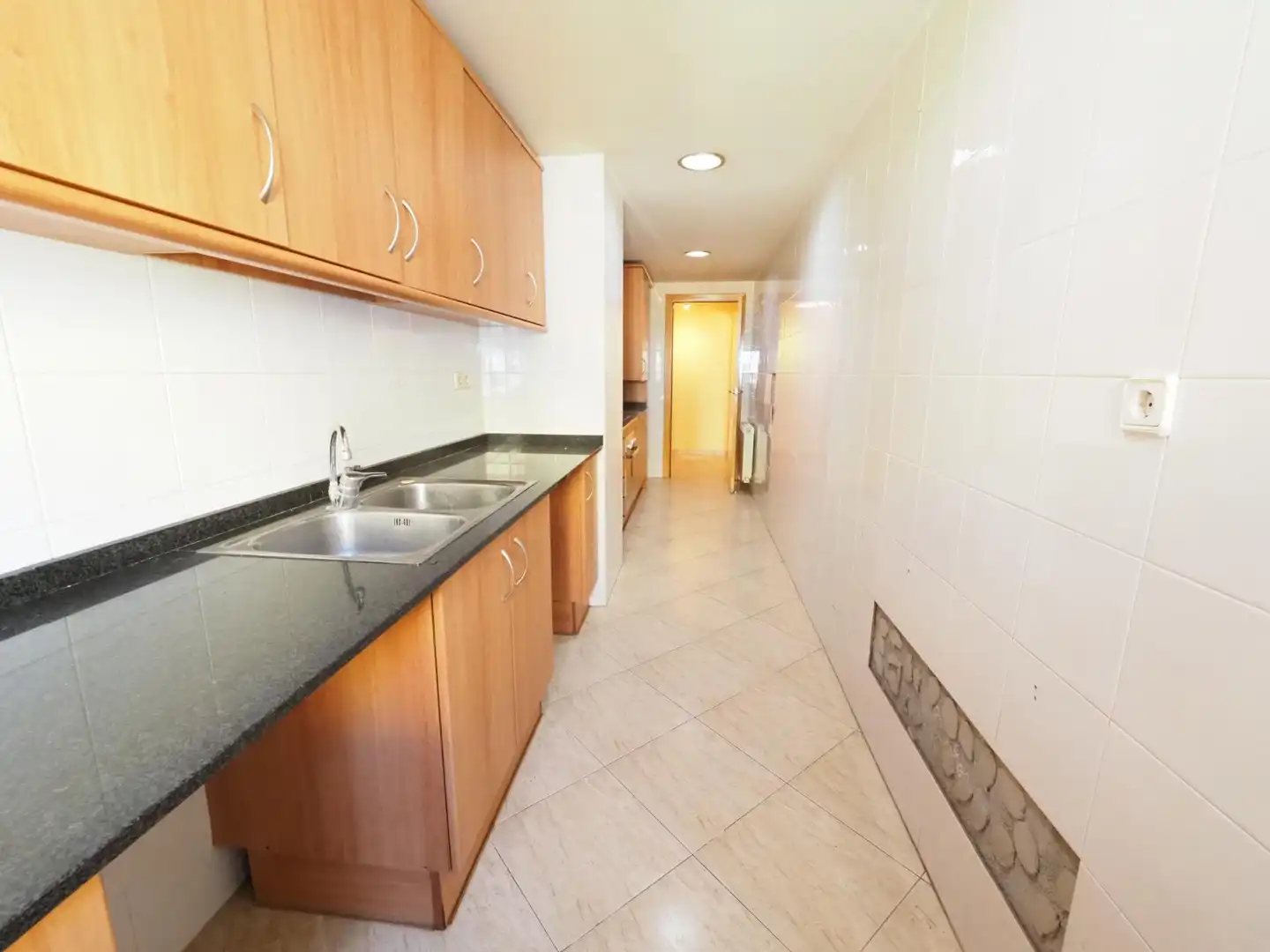 Cocina de Dúplex en venta en Vilanova del Camí con Terraza, Trastero y Piscina comunitaria