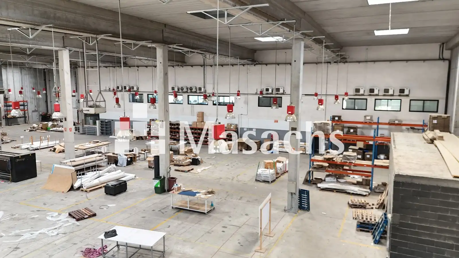 Nau industrial en venda en Manresa