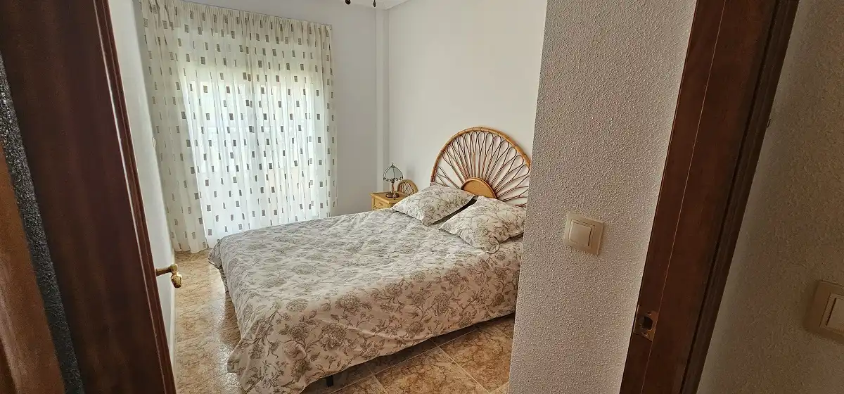 Habitación de Dúplex en venta en Orihuela con Terraza, Piscina y Amueblado
