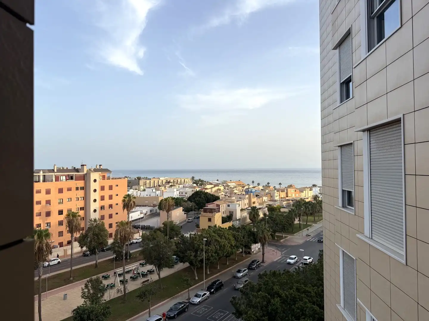 Vista exterior de Piso de alquiler en Almería con Aire acondicionado, Calefacción y Terraza