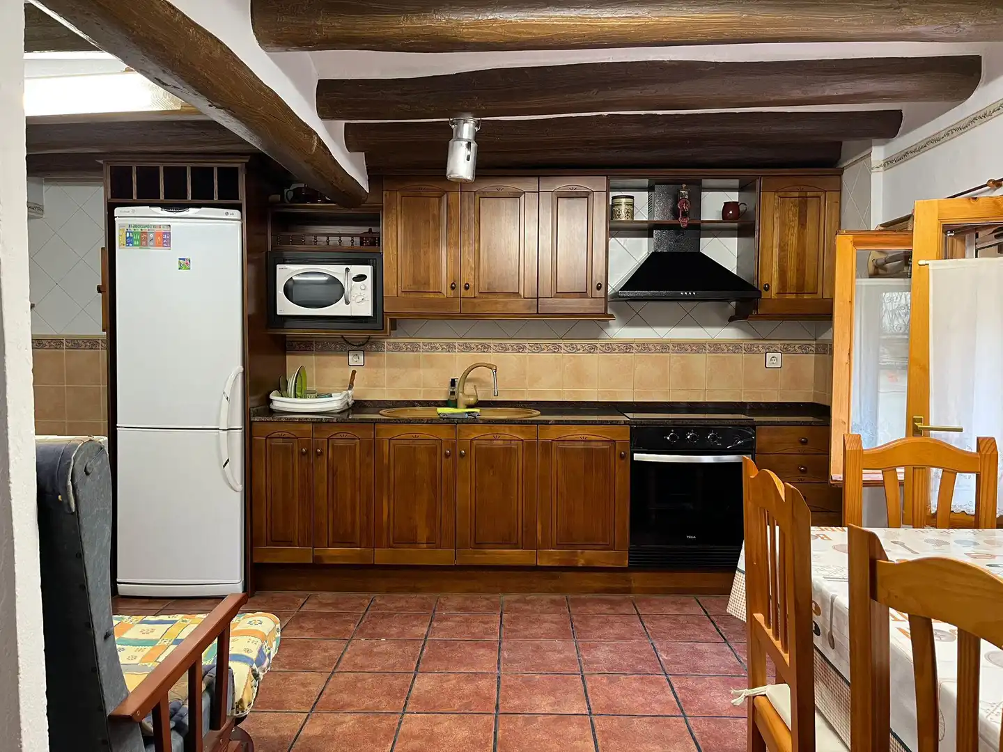 Cocina de Casa o chalet en venta en El Grado con Aire acondicionado, Calefacción y Balcón
