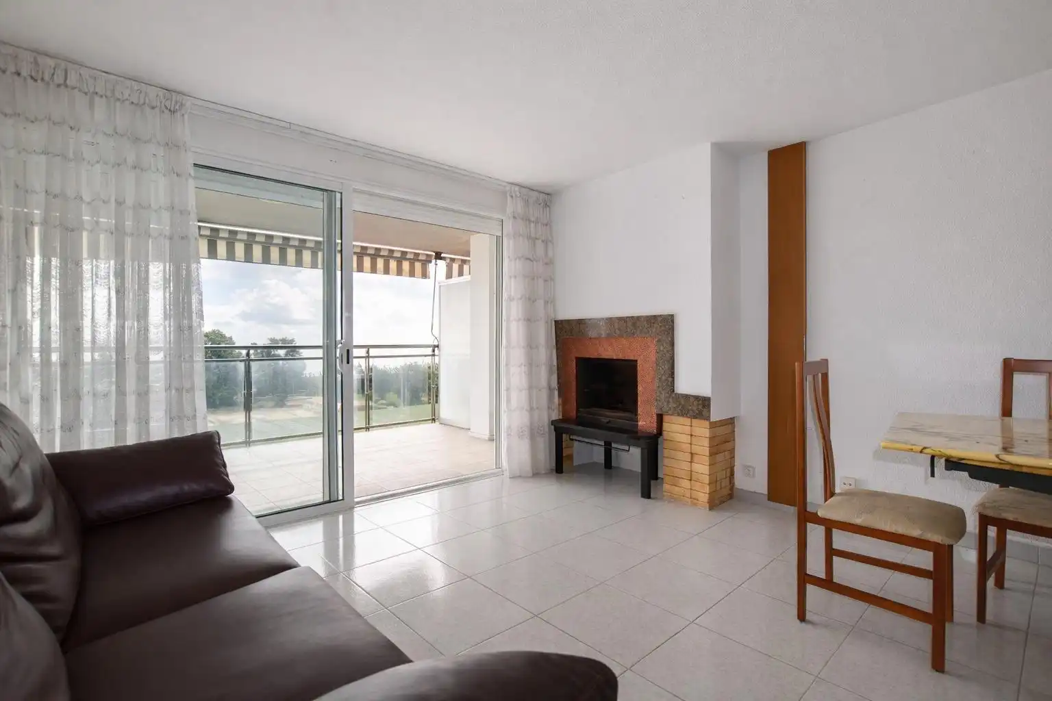 Sala d'estar de Pis en venda en Cabrera de Mar amb Terrassa i Piscina comunitària