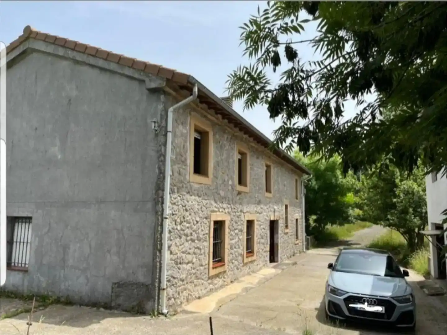 Vista exterior de Piso en venta en Entrambasaguas con Trastero