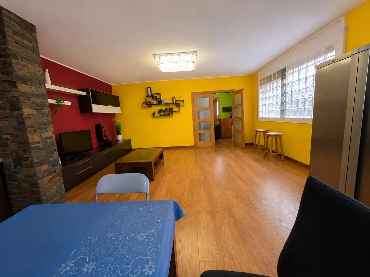 Sala de estar de Casa adosada en venta en Tordera con Calefacción, Jardín privado y Parquet