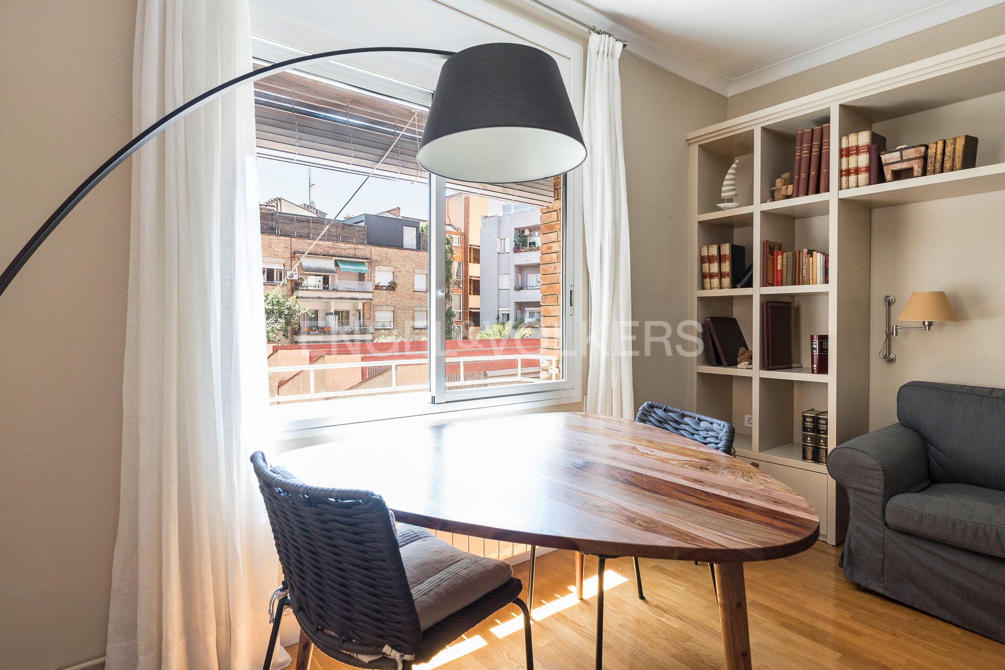 Exterior view of Apartment for sale in  Barcelona Capital  with Air Conditioner, Heating and Parquet flooring