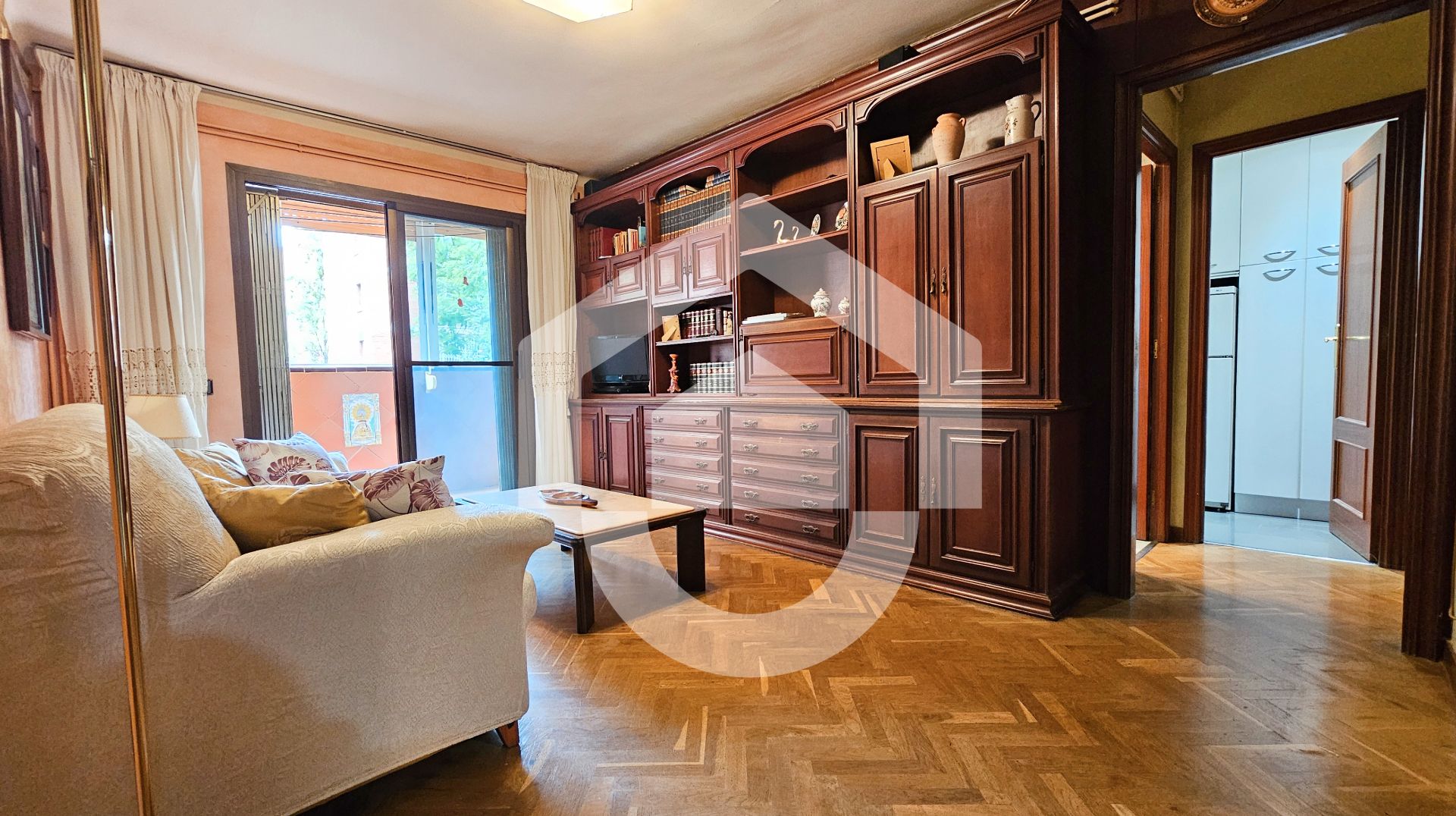 Living room of Flat for sale in  Barcelona Capital  with Heating, Furnished and Balcony