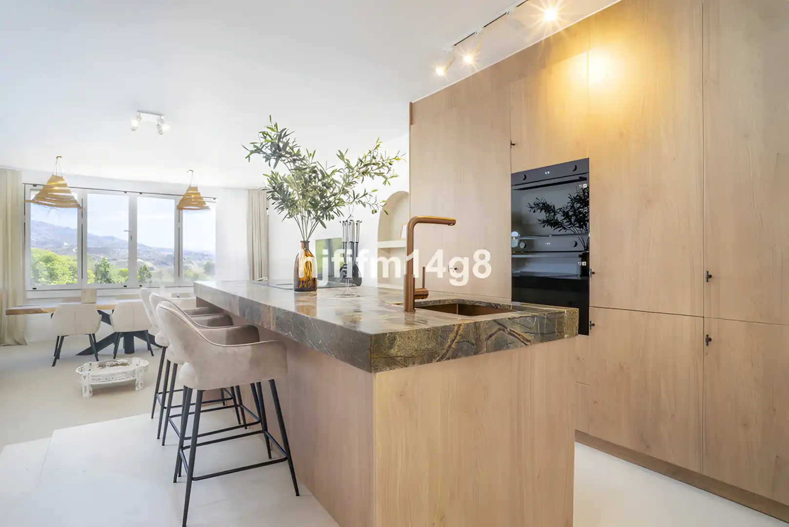 Reihenhaus mit Pool zum Verkauf in Nueva Andalucía