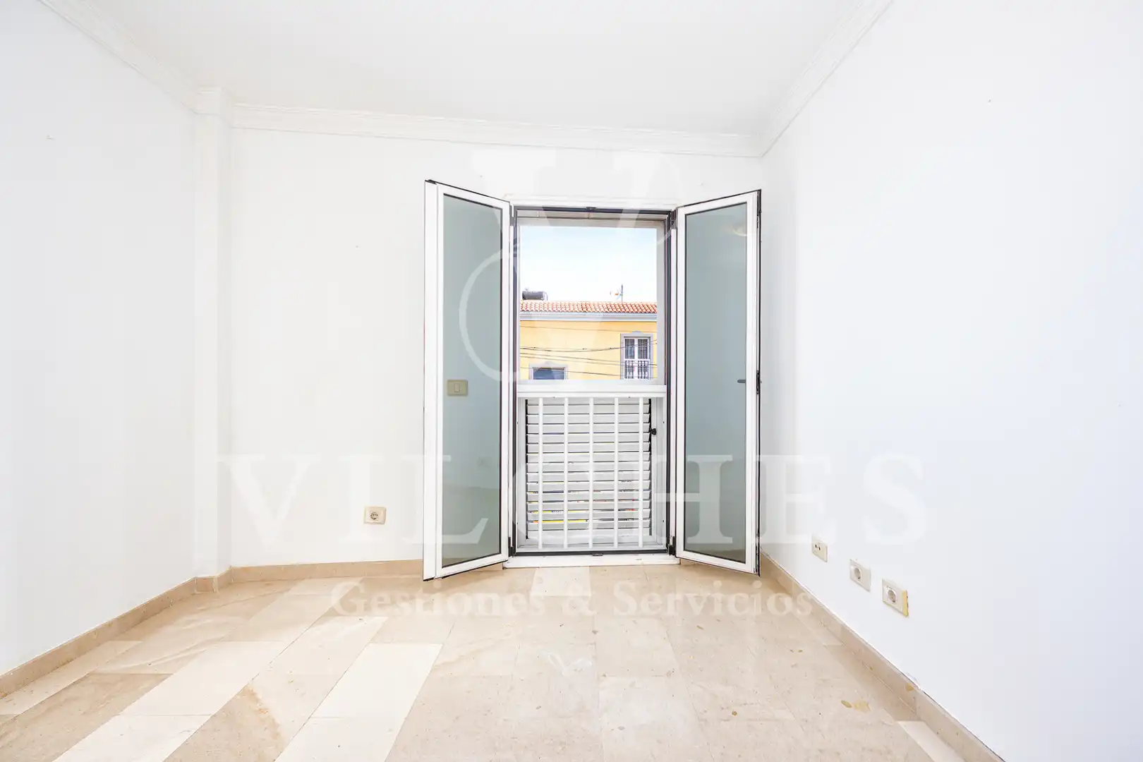 Habitación de Casa adosada en venta en Telde con Trastero