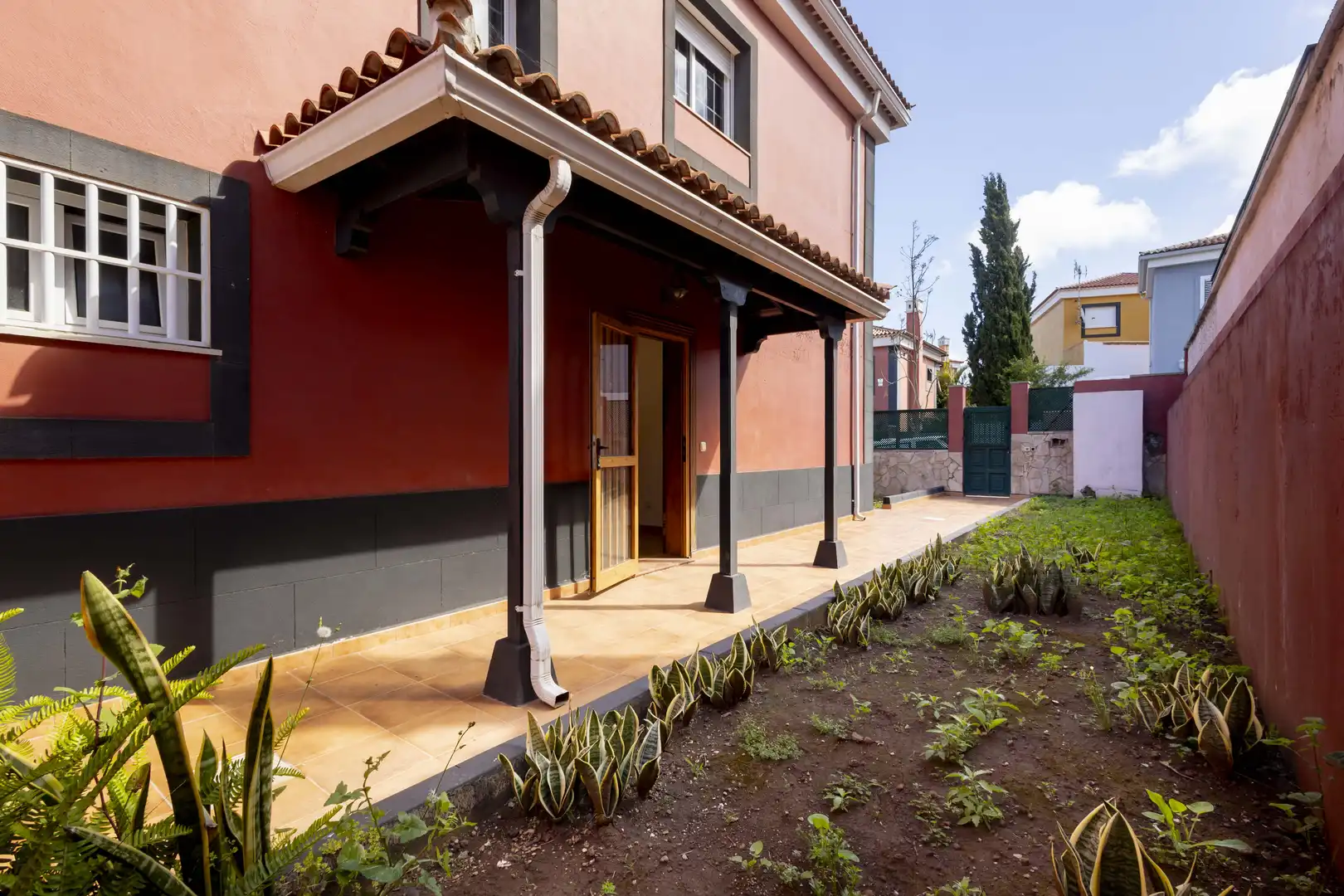 Vista exterior de Casa o chalet en venta en Tacoronte con Jardín privado, Terraza y Piscina