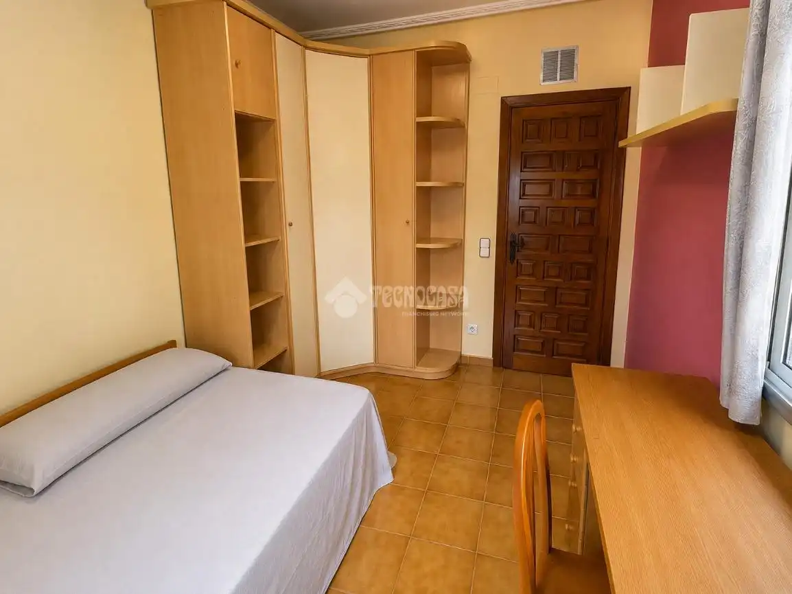 Dormitori de Casa o xalet en venda en Zaragoza amb Aire condicionat, Calefacció i Terrassa