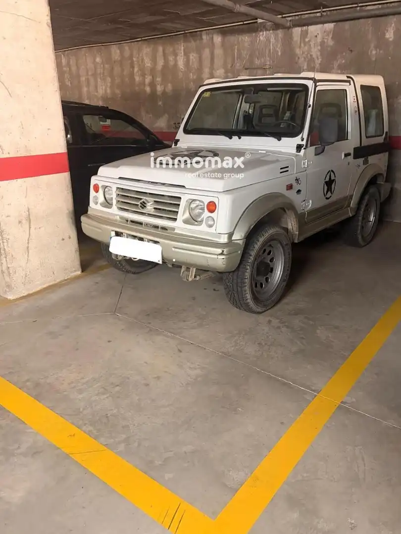 Individual for sale in Centre