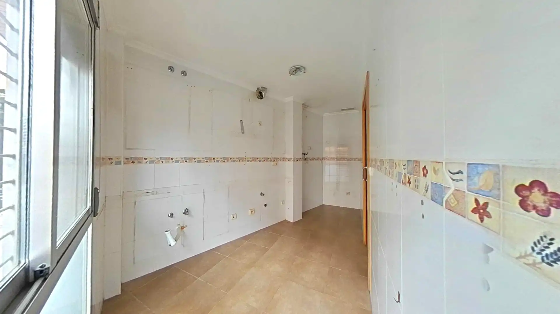 Kitchen of Flat for sale in Calasparra  with Parquet flooring