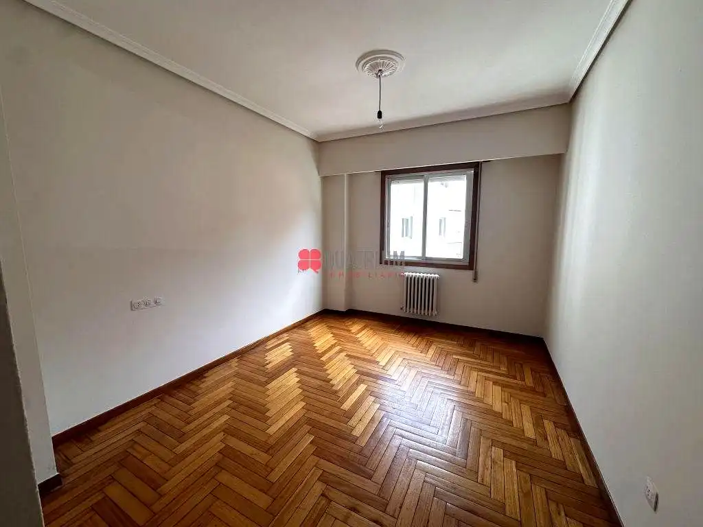 Bedroom of Flat for sale in Ourense Capital   with Heating, Terrace and Storage room