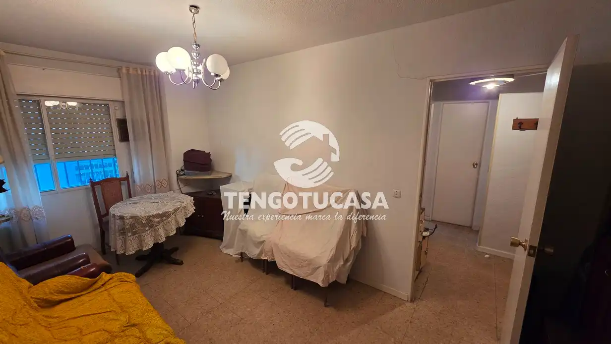 Habitación de Piso en venta en  Madrid Capital con Calefacción, Amueblado y Horno