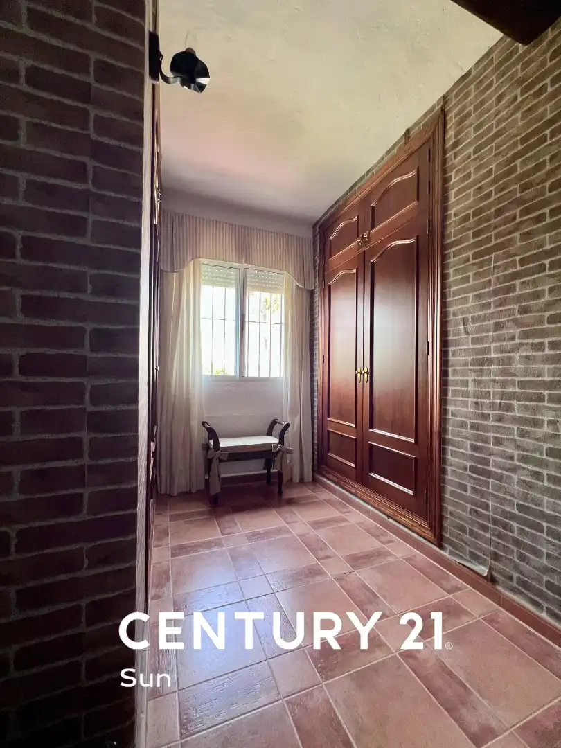 Casa adosada en venta en Estepona con Jardín privado, Terraza y Lavadora