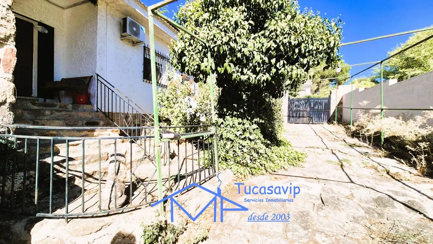 Vista exterior de Casa o chalet en venta en Pelayos de la Presa con Calefacción, Terraza y Trastero