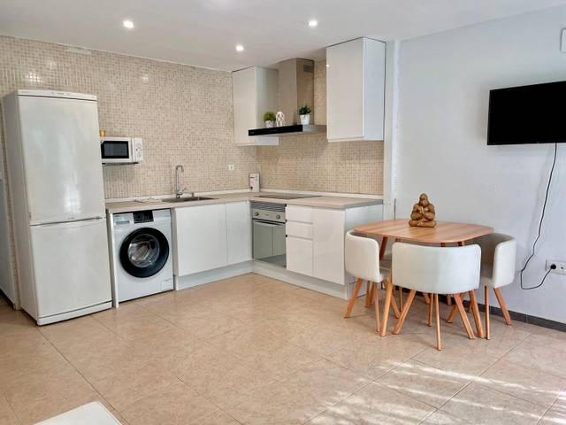 Piso en Alquiler en Carrer del Rosari en El Cabanyal - El Canyamelar