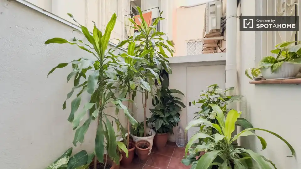 Balcony of Flat for rent in Barcelona  with Air Conditioner, Heating and Furnished