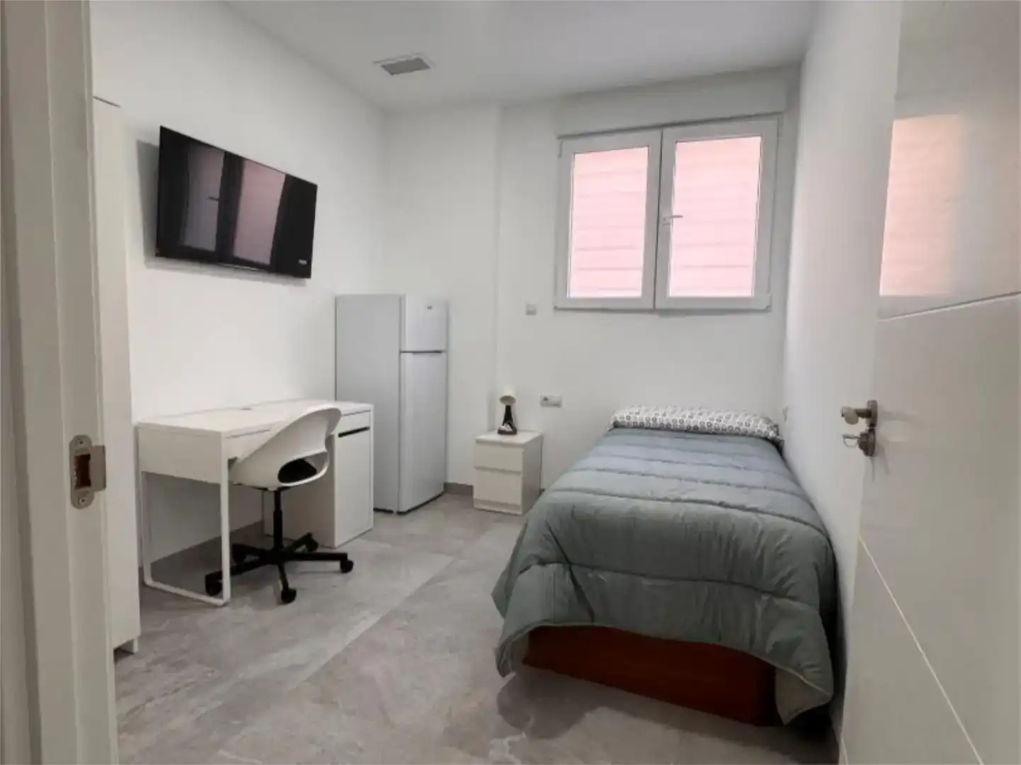 Schlafzimmer von Erdgeschoss zur untervermieten in Elche / Elx mit Klimaanlage und Möbliert