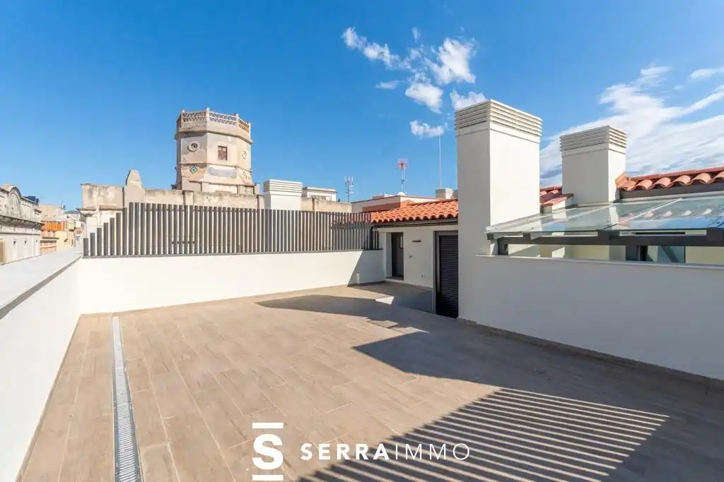 Terraza de Ático en venta en Vilanova i la Geltrú con Aire acondicionado, Terraza y Balcón