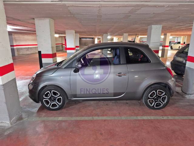 Garaje en Alquiler en Calle Punta Dels Escuts en Centre - Platja